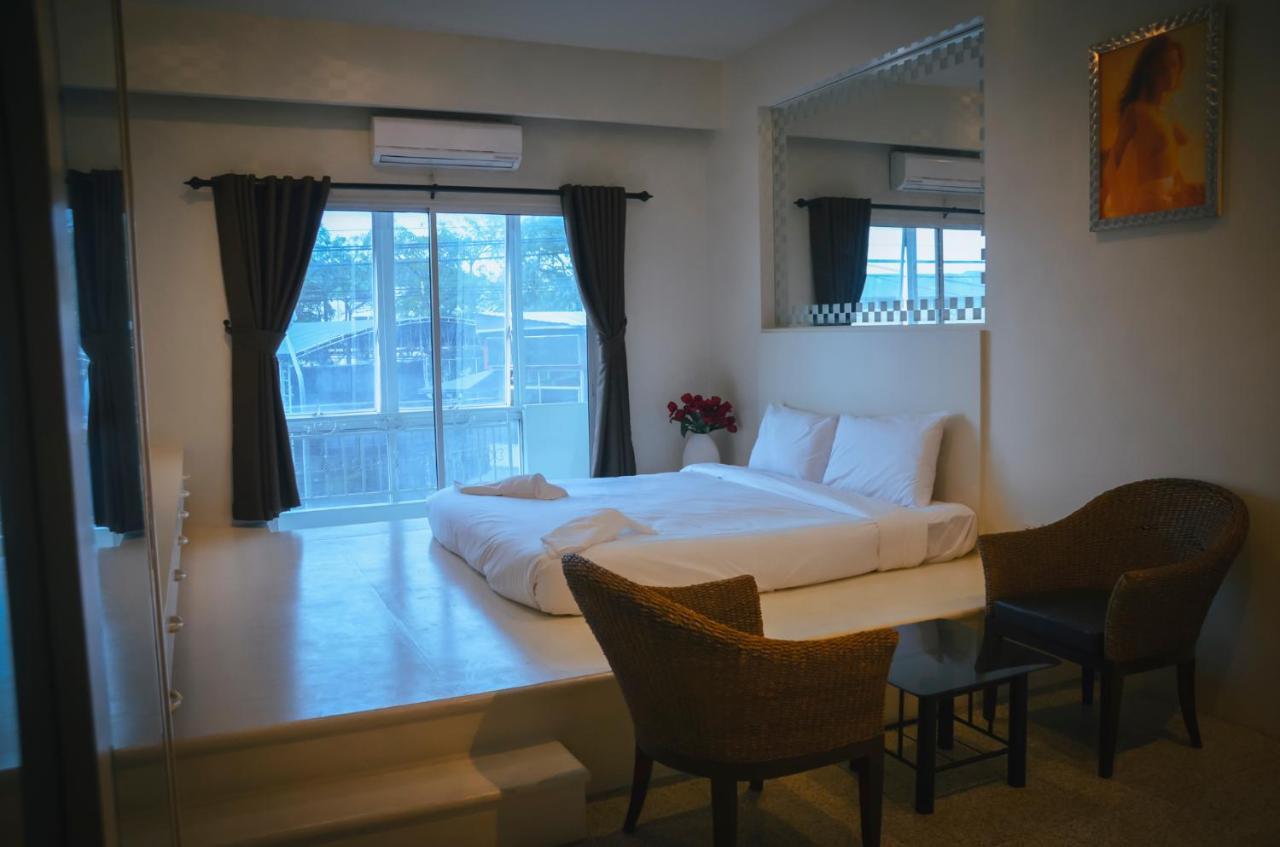 Fortune Sapphire Hotel Pattaya Bagian luar foto