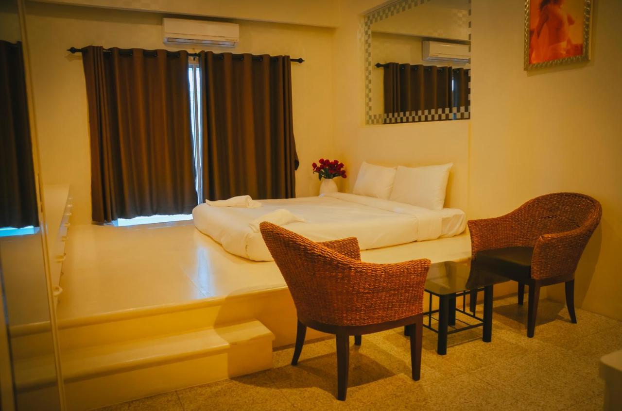 Fortune Sapphire Hotel Pattaya Bagian luar foto
