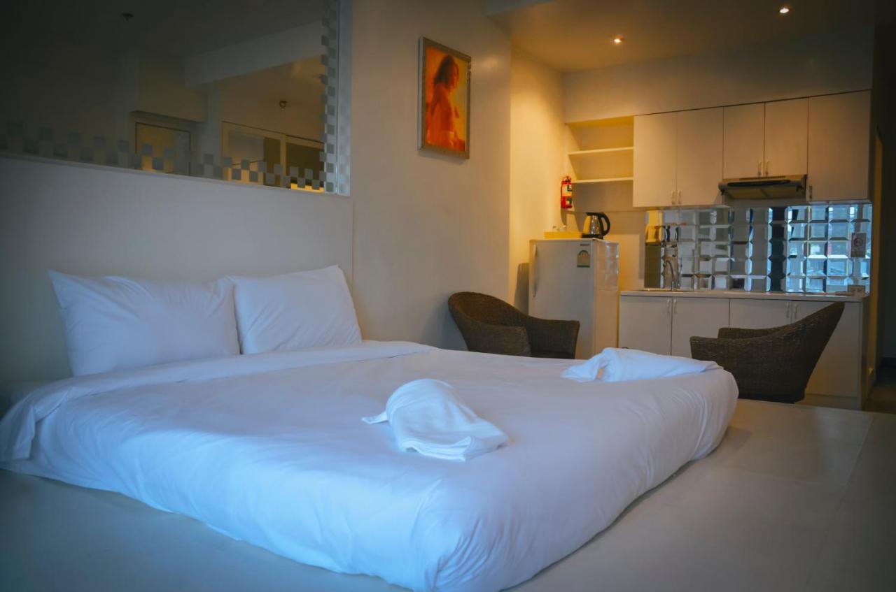Fortune Sapphire Hotel Pattaya Bagian luar foto